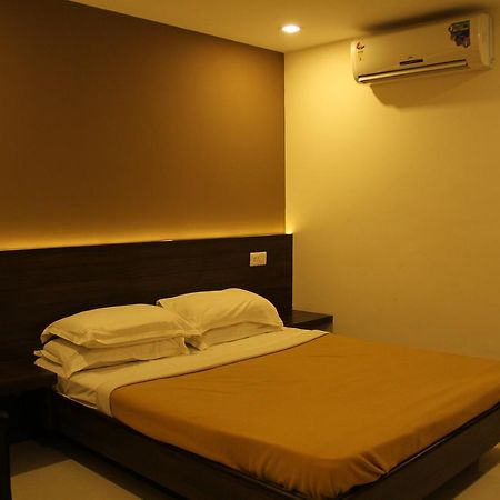 Sugam Hotel Pvt Ltd โคอิมบาทอร์ ภายนอก รูปภาพ