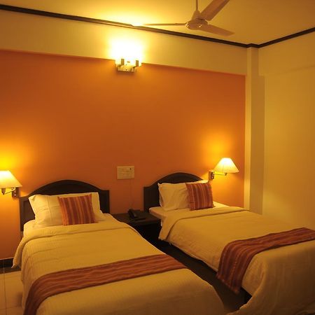 Sugam Hotel Pvt Ltd โคอิมบาทอร์ ภายนอก รูปภาพ